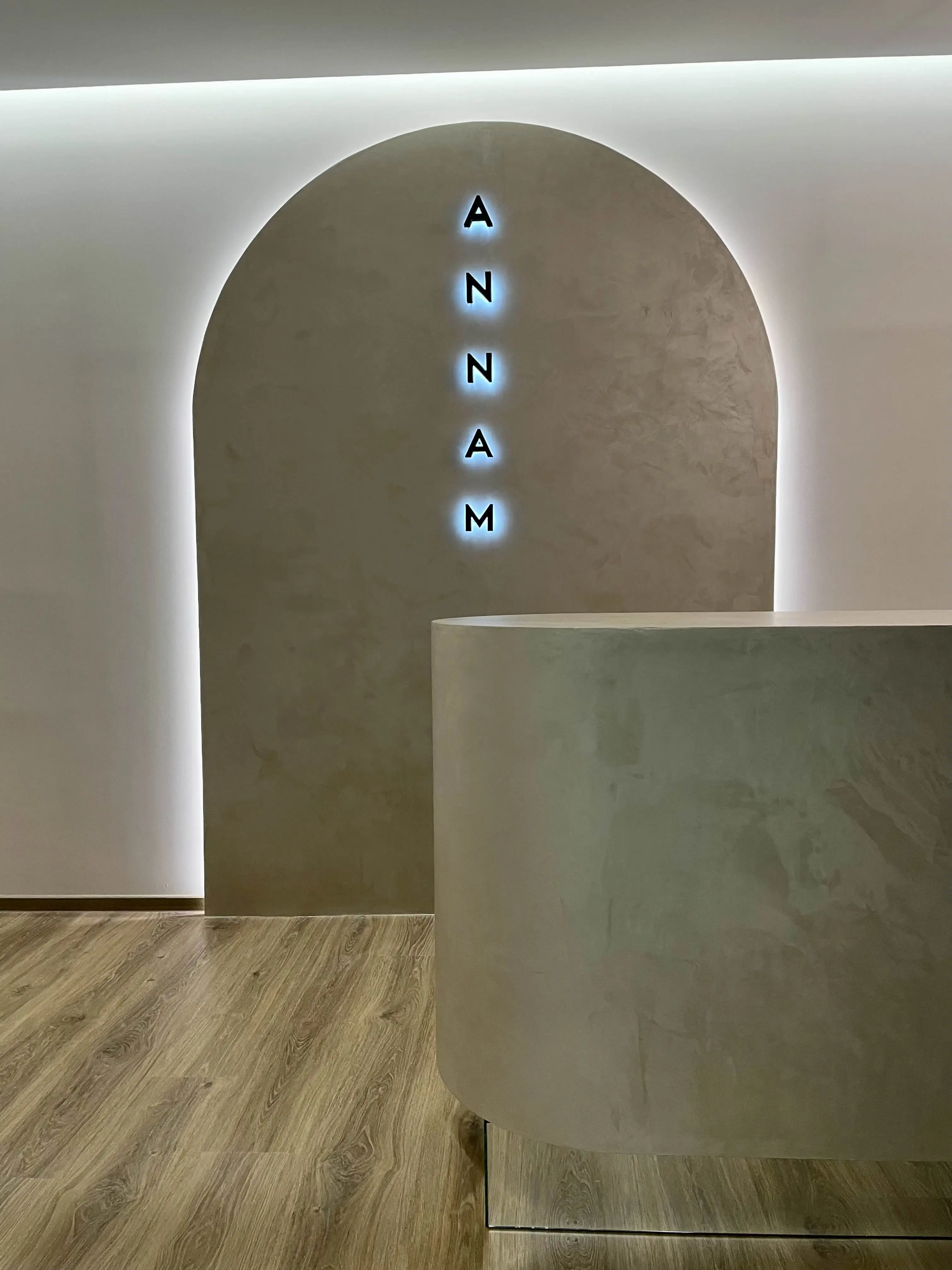 Reference Hero Background