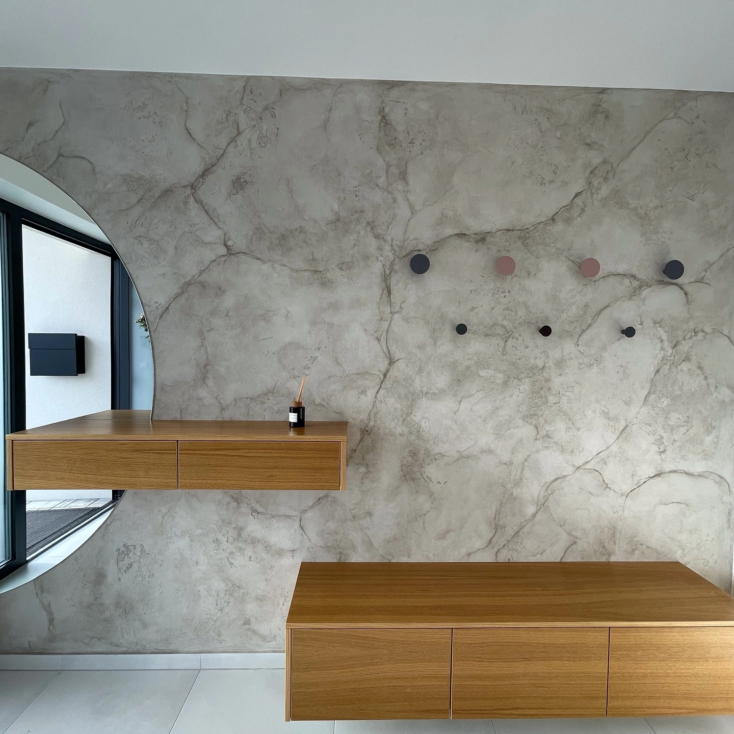 Stěrky Hero Background